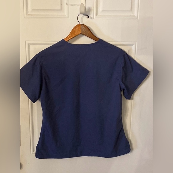 3 FIGS Technical Collection Scrub Tops Bundle - Navy, Teal and Black - Picture 3 of 11